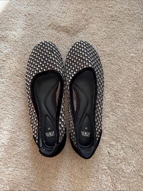 Zara Black Crystal-Embellished Ballet Flats